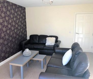 1 bedroom in a house share to rent - Photo 2