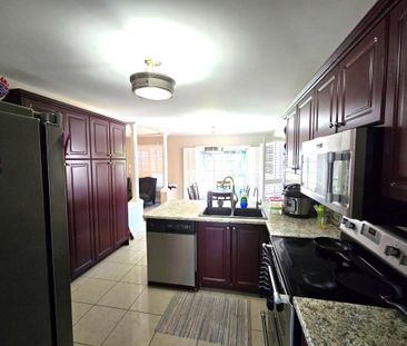 For Lease - 34 Sonley Drive, Whitby, Ontario - Photo 6