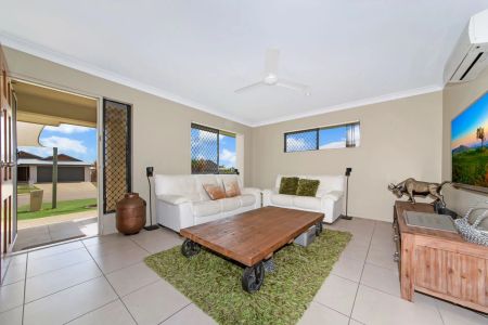 5 Limerick Way, Mount Low. - Photo 4