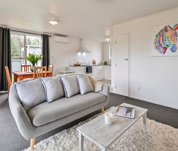 Tidy Family Home in Walton Way - Photo 3