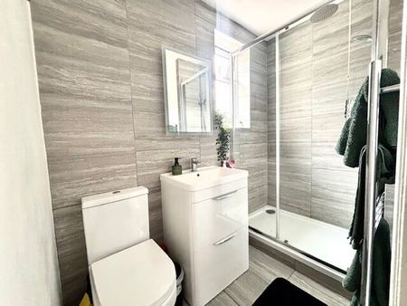 Bentley Road, Doncaster - Photo 2