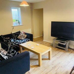 4 bedroom house share to rent - Photo 2