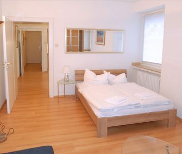 2 Zimmer in Düsseldorf - Foto 2