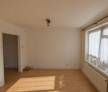3 Bed Terraced House, Ashley Close, BS7 - Photo 5