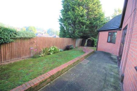 Heathfield Crescent, Kidderminster, DY11 - Photo 5