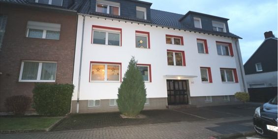 WOHNEN MIT CHARME, BALKON UND GARAGE - 3 ZI Whg., 2. Etage/DG, BO Fuhlenbrock, Lindhorststr. - Photo 3