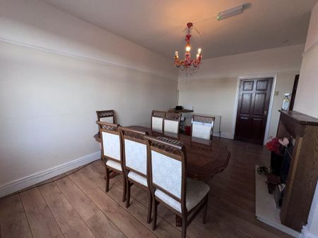 5 bedroom flat to rent - Photo 3