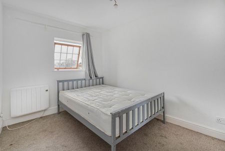 3 bedroom apartment to rent - Photo 4