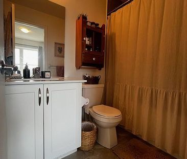 For Lease - 9 Dunes Drive, Wasaga Beach, Ontario - Photo 2