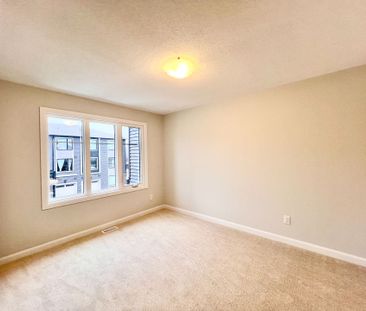 For Lease - 305 Clearpath Private, Kanata, Ontario - Photo 2