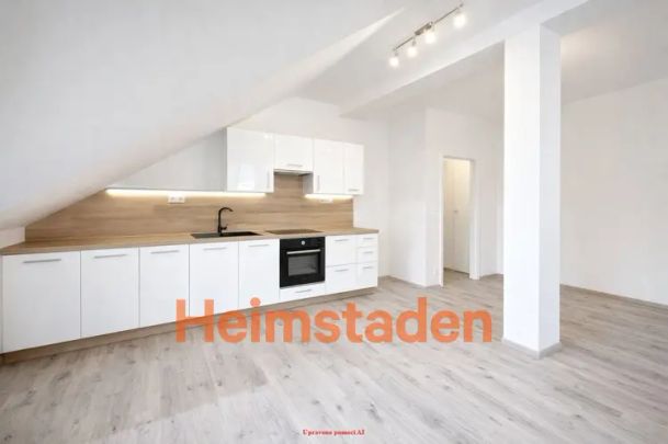 Pronájem bytu 2+kk 58 m - Fotografie 1