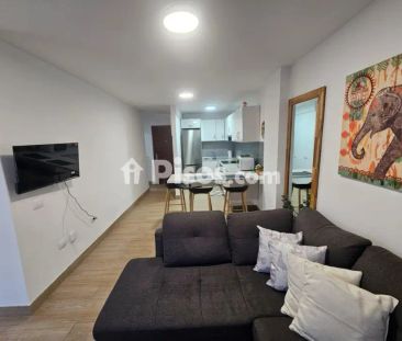 Piso en alquiler en Calle de Heliodoro Rodríguez López - Photo 2