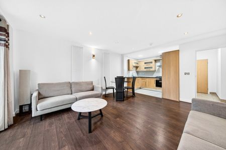 Chicksand Street, Spitalfields, London E1 - Photo 2