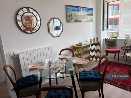 1 bedroom flat to rent - Photo 2