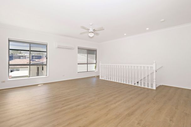 9 Griffiths Street, Charlestown NSW 2290 - House For Rent | Domain - Photo 1