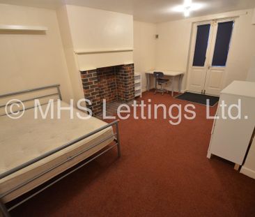 8 Bedroom Mid Terraced House for rent in Hanover Square - Photo 3