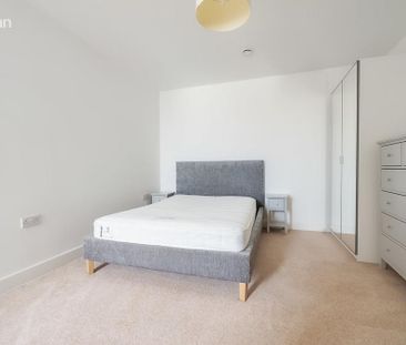 3 bedroom flat to rent - Photo 3