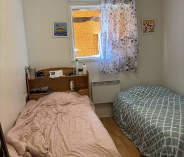 Beau grand 4 1/2, Beauport, demi sous-sol WIFI - Photo 3