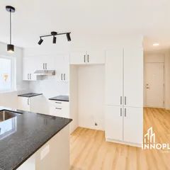1 room apartment of 109m² in Sherbrooke - Photo 2