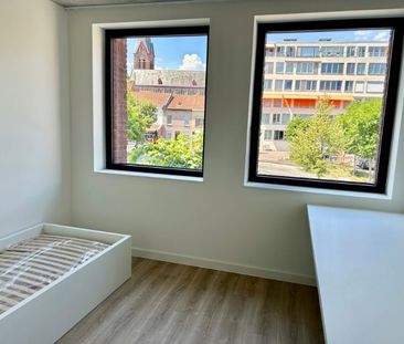 Nieuwe studentenkamer op een top locatie in centrum Kortrijk met zi... - Foto 4
