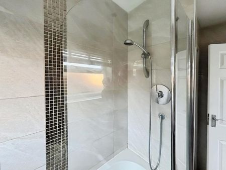 3 bedroom terraced house to rent - Photo 4