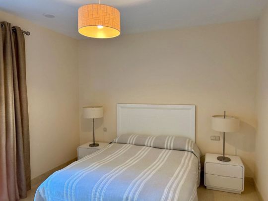 Piso de alquiler en Calle la Pacheca Alta, 22, Benahavís pueblo - Photo 1