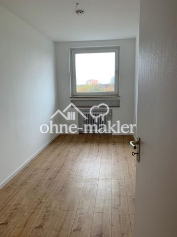 Gut geschnittene, praktische 3 Zimmer Wohnung, Balkon, komplette Einbauküche - Photo 5