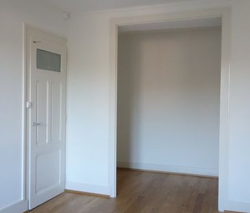 Proche Gare des Eaux-Vives - Photo 3