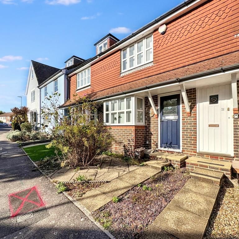 2 bedroom terraced house to rent - Photo 1