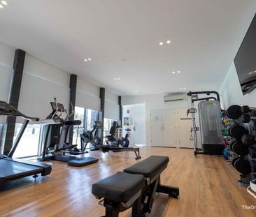 Waterfront Luxury Living at Anchorage, Hope Island - Photo 6