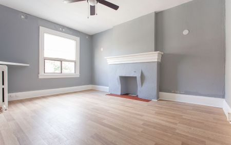 For Lease - 971A Bloor Street, Toronto, Ontario - Photo 5