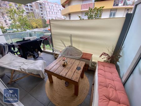 Location Appartement 2 pièces 40m² TOULON 83200 - Photo 2