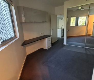 1 Bed near new apartment in Taringa, $525.00/W till 04/02/2026, the... - Photo 5