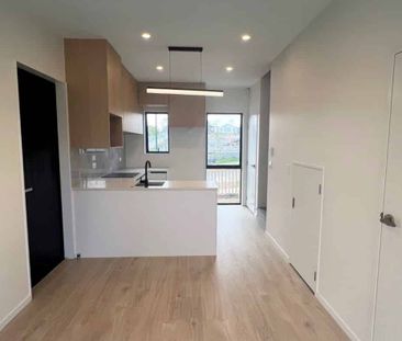 Flat Bush, 2 bedrooms - Photo 4