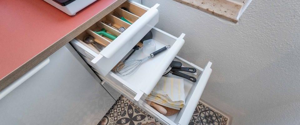 Modern möblierte 1-Zimmer Wohnung in zentraler Lage - ab sofort - Photo 1