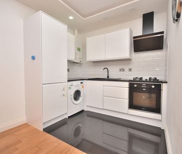 2 bedroom flat to rent, - Photo 3