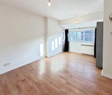 Teviot Avenue, Aveley, Aveley, RM15 - Photo 4