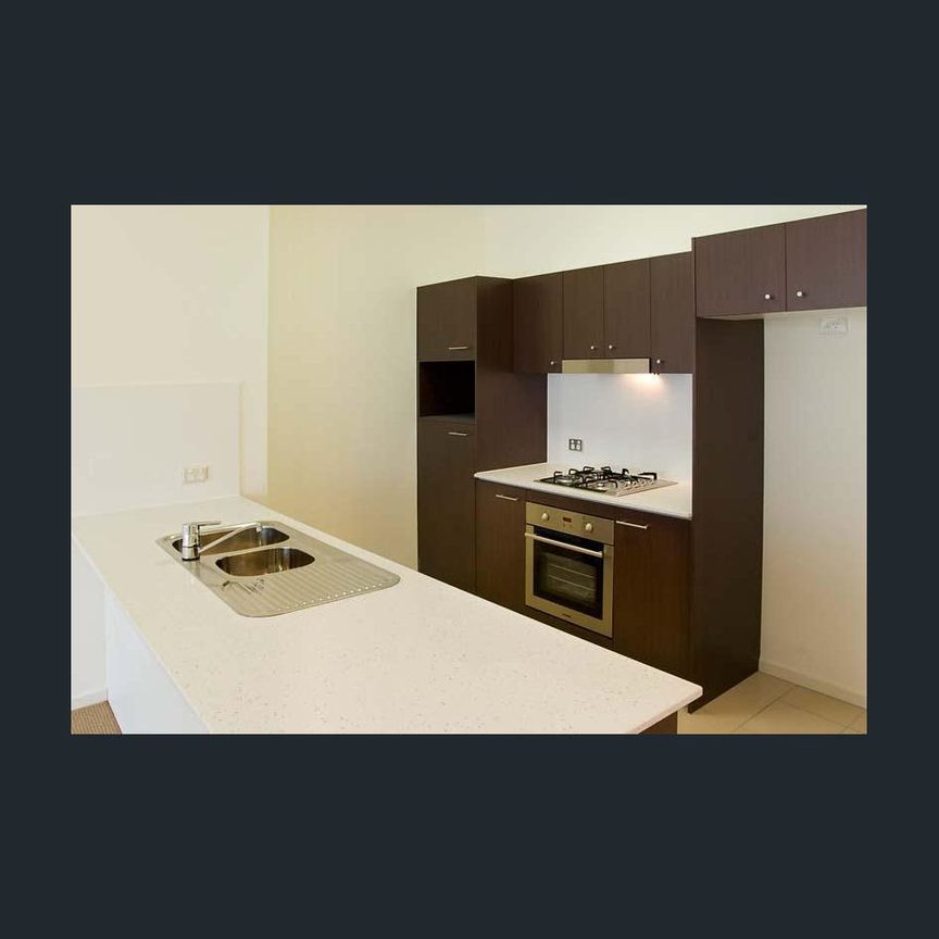 THE RIGHT SIDE IN CHERMSIDE - Photo 1