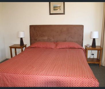 Great Location - Photo 2