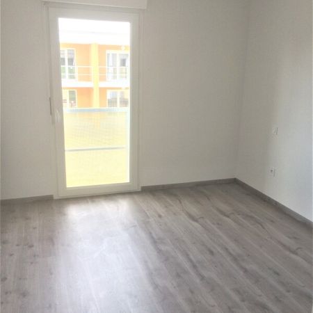 Location Appartement 2 pièces 38m² VILLENAVE D ORNON 33140 - Photo 4