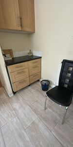 Room in a Shared House, Swinford Gardens, SW9 - Photo 3