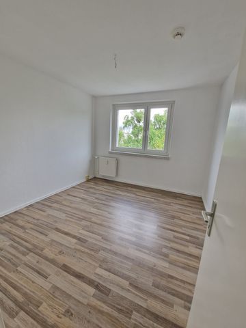 Ihr Wohlfühlnest in Magdeburg! Drei Zimmer, Küche, Bad, Balkon, ab November mit neuer Einbauküche! - Photo 4