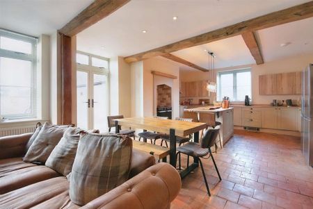 4 bedroom farm house to rent - Photo 3