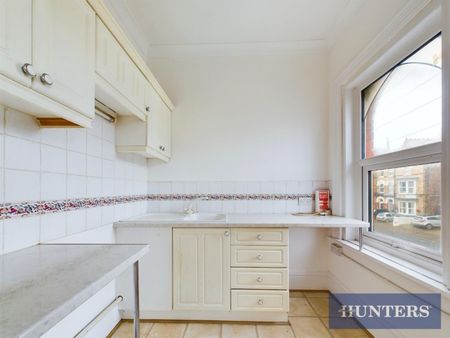 1 bedroom Flat To Let - Photo 3