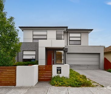 Effortless Family Luxury in a Lifestyle Location - Photo 2