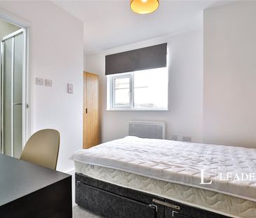 1 bedroom property to rent Kimmeridge Avenue, Poole, Dorset, BH12 - Photo 3
