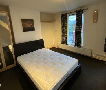 2 bedroom terraced house to rent - Photo 6