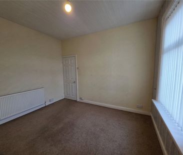 Leeds Road, Dewsbury, West Yorkshire, WF12 - Photo 6