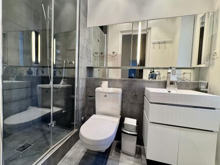 Superbe appartement proche de l'Eglise Russe - Photo 3