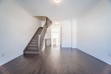 For Lease - 47 New Yorkton Avenue, Markham, Ontario - Photo 4